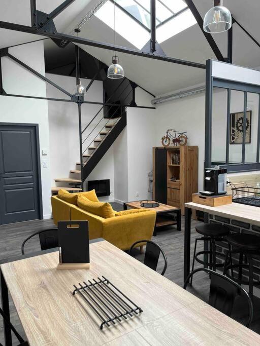 Вилла Loft Relais Coeur De France Вьерзон Экстерьер фото